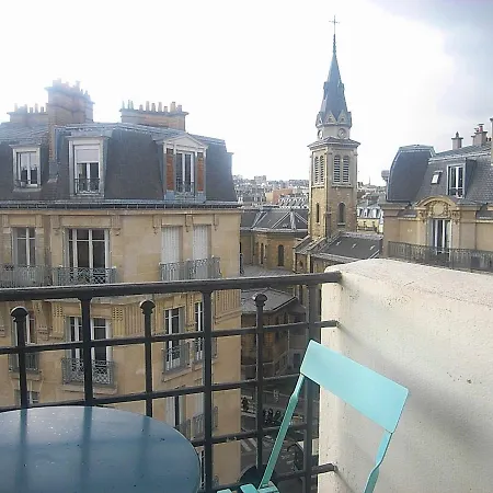 Bright 2 Pieces Near Sacre Coeur * Paris